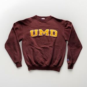 Vintage Y2K Champion UMD Bulldogs Sweatshirt Mens Small Maroon Embroidered Crew